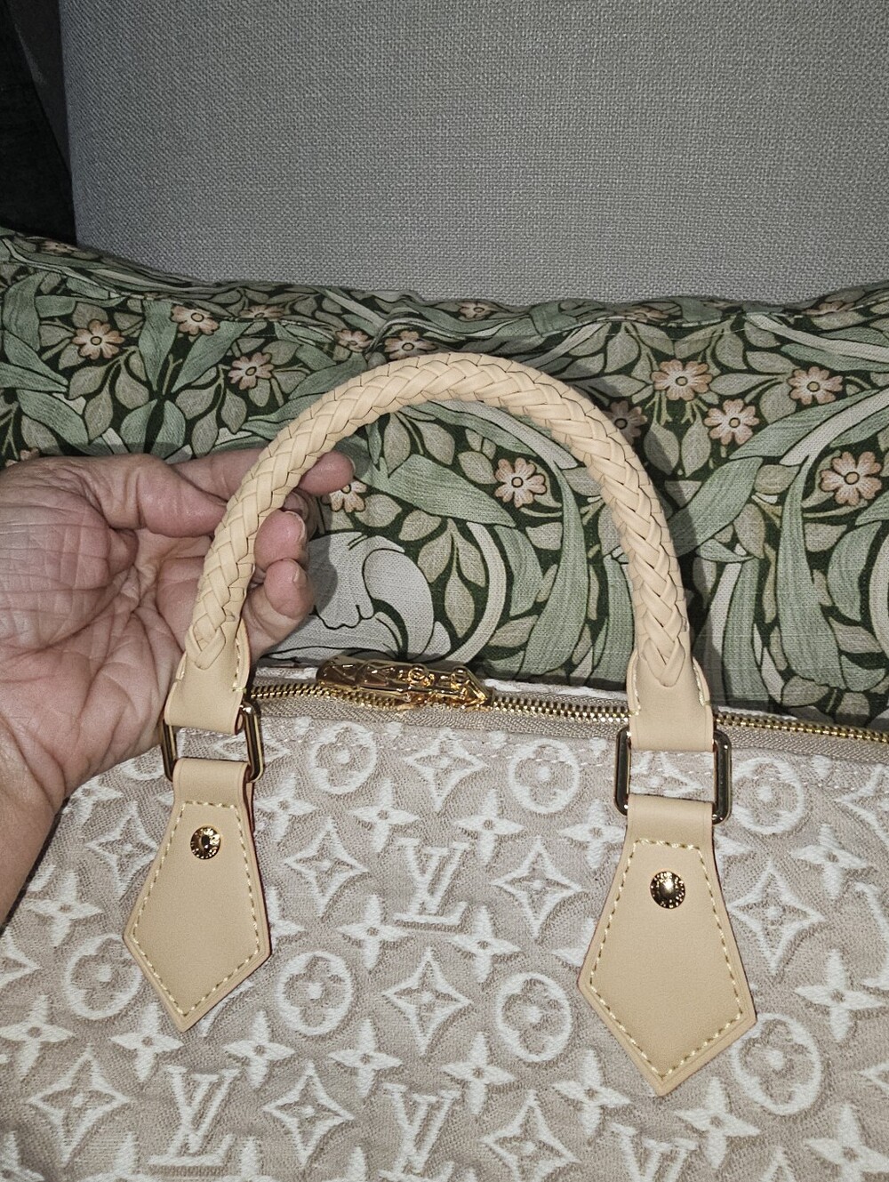 BEAUTIFUL JACQUARD MONOGRAM SOFT SPEEDY 30 PEUPLIER - Picture 6 of 12